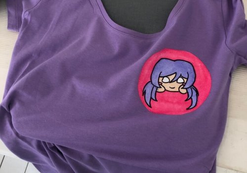 grafisch ontwerp op t shirt workshop Hello Mojo Kortrijk creatieve workshop streetstyle kleding